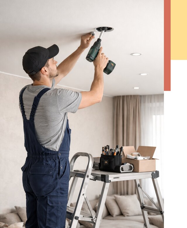 Установка и монтаж точечных светильников в натяжной потолок в Североморске от 1925 руб. | ОТДЕЛОЧНИК-Свм